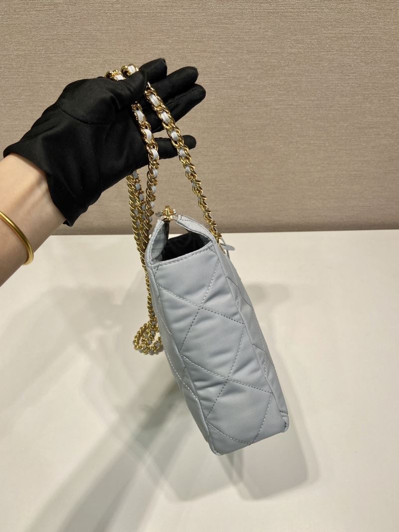 Pra*a tote bags